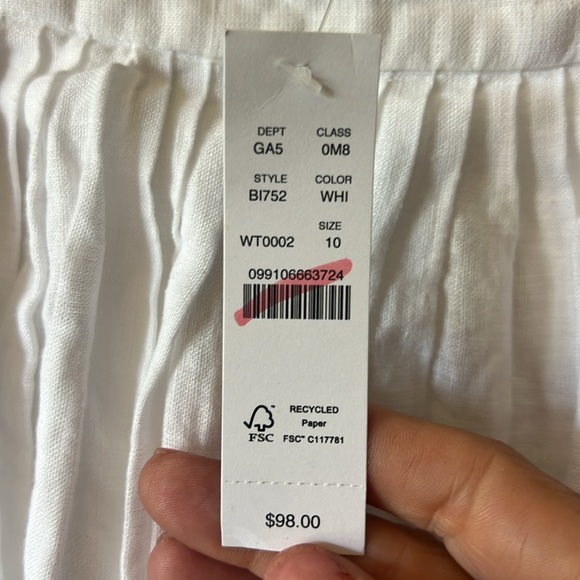 J Crew Linen Mini - White. Size 10 (runs small - more like a size 8 or 6) - Picture 3 of 4